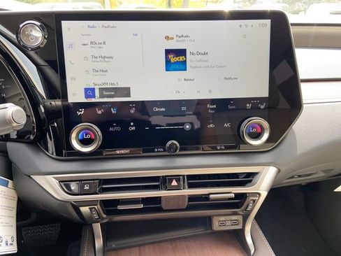 New 2026 Lexus RX 450h AWD image 18