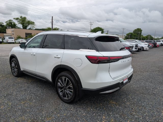 Used 2027 INFINITI QX60 Luxe w/ Cargo Package AWD/4WD image 2