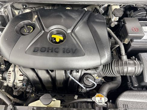 Used 2013 Hyundai Elantra GLS image 34