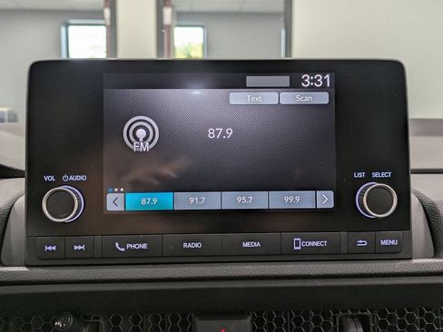 Used 2023 Honda CR-V EX image 12