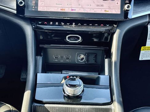 New 2026 Jeep Grand Cherokee Limited RWD image 18