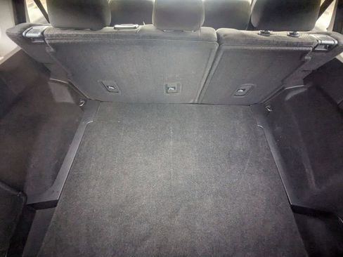 Used 2024 Nissan Rogue SV image 14