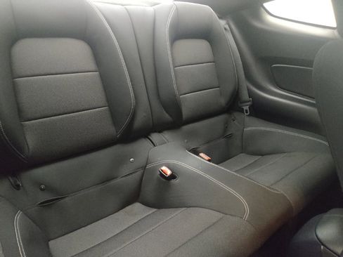 Used 2016 Ford Mustang Coupe w/ Equipment Group 051A RWD image 19