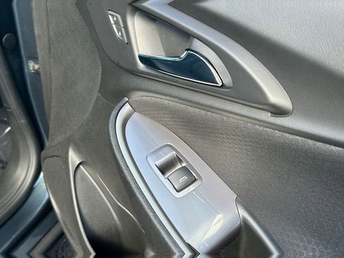 Used 2021 Chevrolet Malibu LS FWD image 26