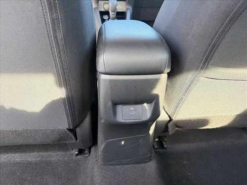 Used 2025 Nissan Versa SV FWD image 23