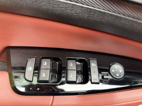 Certified 2024 Kia Sportage SX image 27