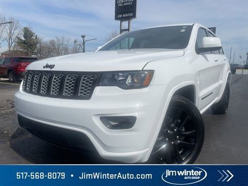Used 2019 Jeep Grand Cherokee Altitude image 2