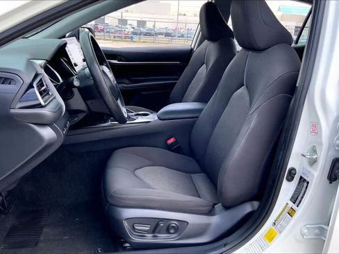 Used 2024 Toyota Camry LE FWD image 8