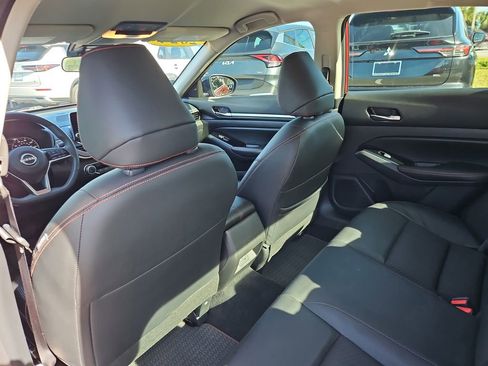 Used 2024 Nissan Altima 2.5 SR image 12