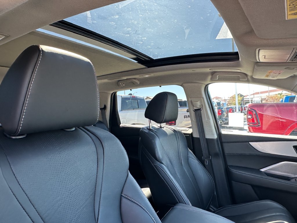 Used 2025 Acura MDX w/ Technology Package FWD image 18