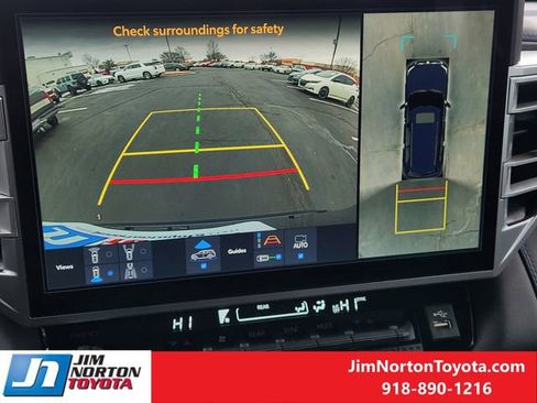 Used 2025 Toyota Sequoia Platinum image 20