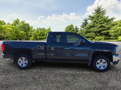Used 2017 Chevrolet Silverado 1500 LT w/ All Star Edition image 8