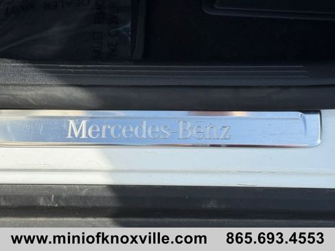 Used 2025 Mercedes-Benz GLC 300 4MATIC image 13