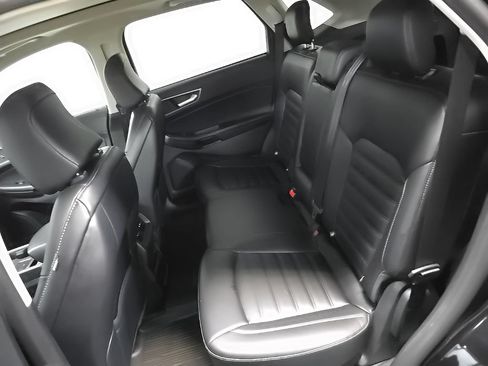 Used 2024 Ford Edge SEL w/ Convenience Package AWD/4WD image 38