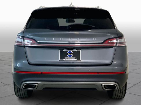 Used 2022 Lincoln Nautilus Reserve image 8