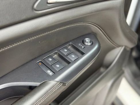 Used 2013 Cadillac SRX Luxury w/ Driver Awareness Package AWD/4WD image 17