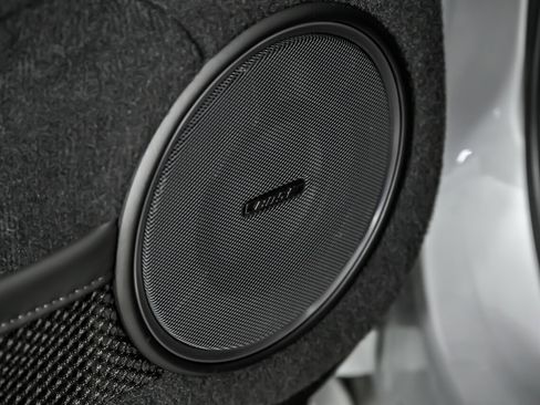 Used 2012 Nissan GT-R Premium image 18