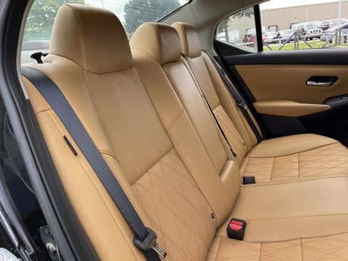 Used 2023 Nissan Sentra SV w/ SV Premium Package FWD image 28