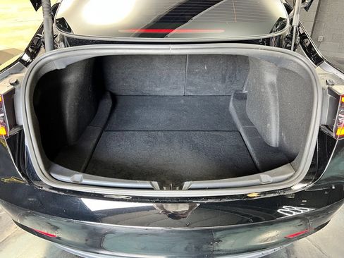 Used 2023 Tesla Model 3 Standard Range RWD image 19