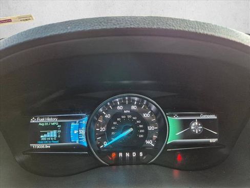 Used 2016 Ford Explorer XLT w/ Equipment Group 202A AWD/4WD image 9