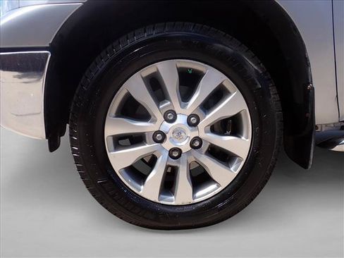 Used 2010 Toyota Tundra Limited AWD/4WD image 7