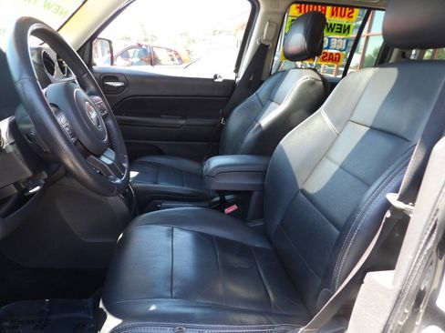 Used 2015 Jeep Patriot High Altitude FWD image 8