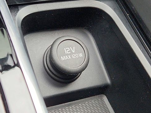 Certified 2023 Volvo XC60 B5 Plus w/ Climate Package image 25