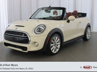 Used 2019 MINI Cooper S image 1