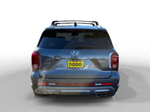 Certified 2025 Hyundai Palisade SEL image 4