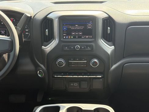 Used 2025 Chevrolet Silverado 1500 Custom w/ LPO, Dark Essentials Package RWD image 19