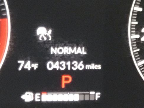 Used 2024 Honda Pilot Touring image 22