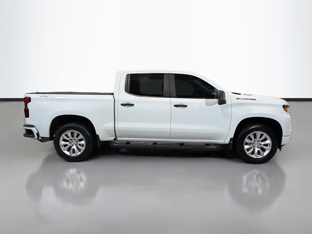 Used 2024 Chevrolet Silverado 1500 Custom w/ LPO, Dark Essentials Package AWD/4WD image 10