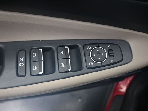 Used 2019 Hyundai Santa Fe SEL image 18