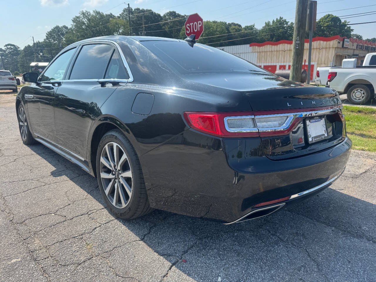 Used 2018 Lincoln Continental AWD w/ Equipment Group 500A image 3