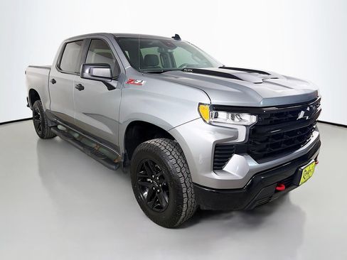 Used 2023 Chevrolet Silverado 1500 LT Trail Boss w/ Protection Package AWD/4WD image 4