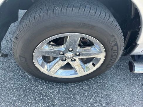 Used 2018 RAM 1500 Express w/ Express Value Package RWD image 10