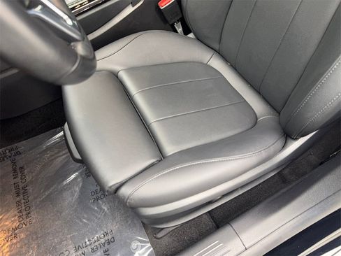 Used 2023 Mercedes-Benz CLA 250 4MATIC w/ Premium Package image 28