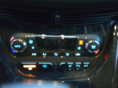 Used 2015 Ford Escape Titanium w/ Equipment Group 301A image 17