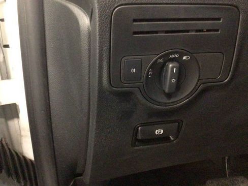 Used 2019 Mercedes-Benz Metris image 14