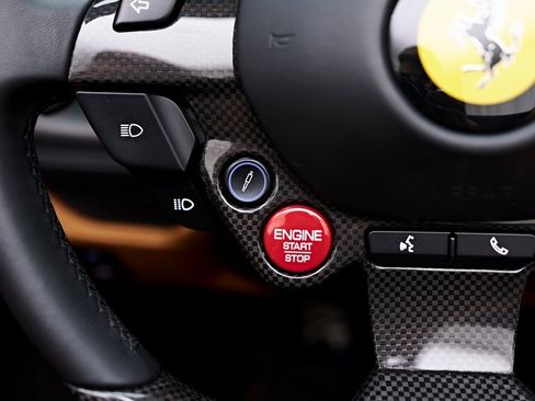 Used 2022 Ferrari F8 Tributo image 73