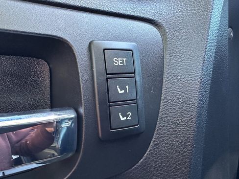 Used 2020 Toyota Tundra Platinum image 10