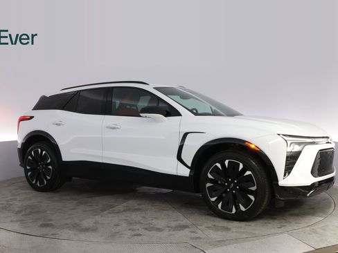 Used 2024 Chevrolet Blazer EV RS AWD/4WD image 14