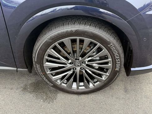 Used 2026 Lexus RX 450h AWD w/ Convenience Package image 7