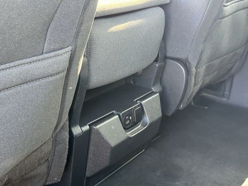 Used 2023 Ford F150 XLT AWD/4WD image 25