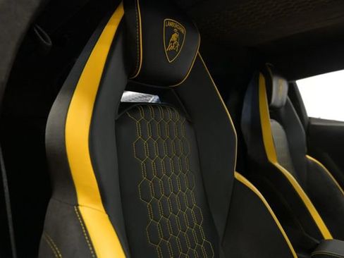 Used 2024 Lamborghini Revuelto AWD/4WD image 42