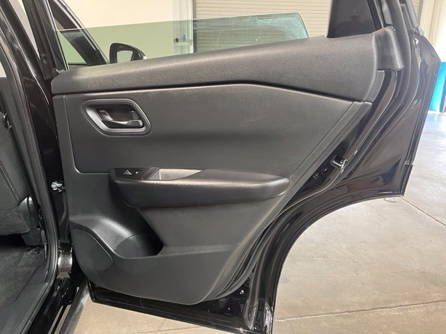 Used 2024 Nissan Rogue S FWD image 16