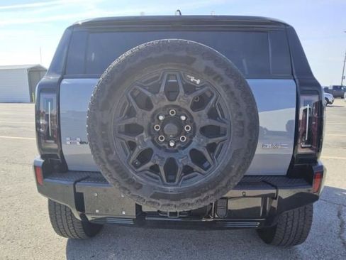 Certified 2025 GMC Hummer EV 2X AWD/4WD image 4
