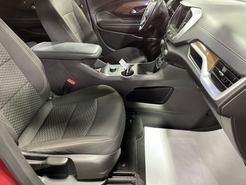 Used 2020 GMC Terrain SLE image 13