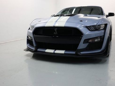 Used 2022 Ford Mustang Shelby GT500 w/ Carbon Fiber Track Pack image 54