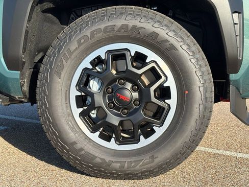 New 2026 Toyota 4Runner TRD Off-Road Premium image 9
